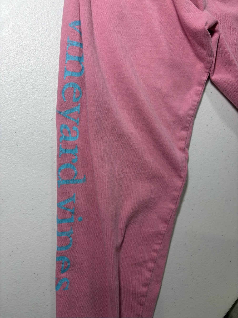 Vineyard Vines 100% Cotton Unisex LongSleeve Pocket Tee Signature Whale Logo (M) - Picture 5 of 8